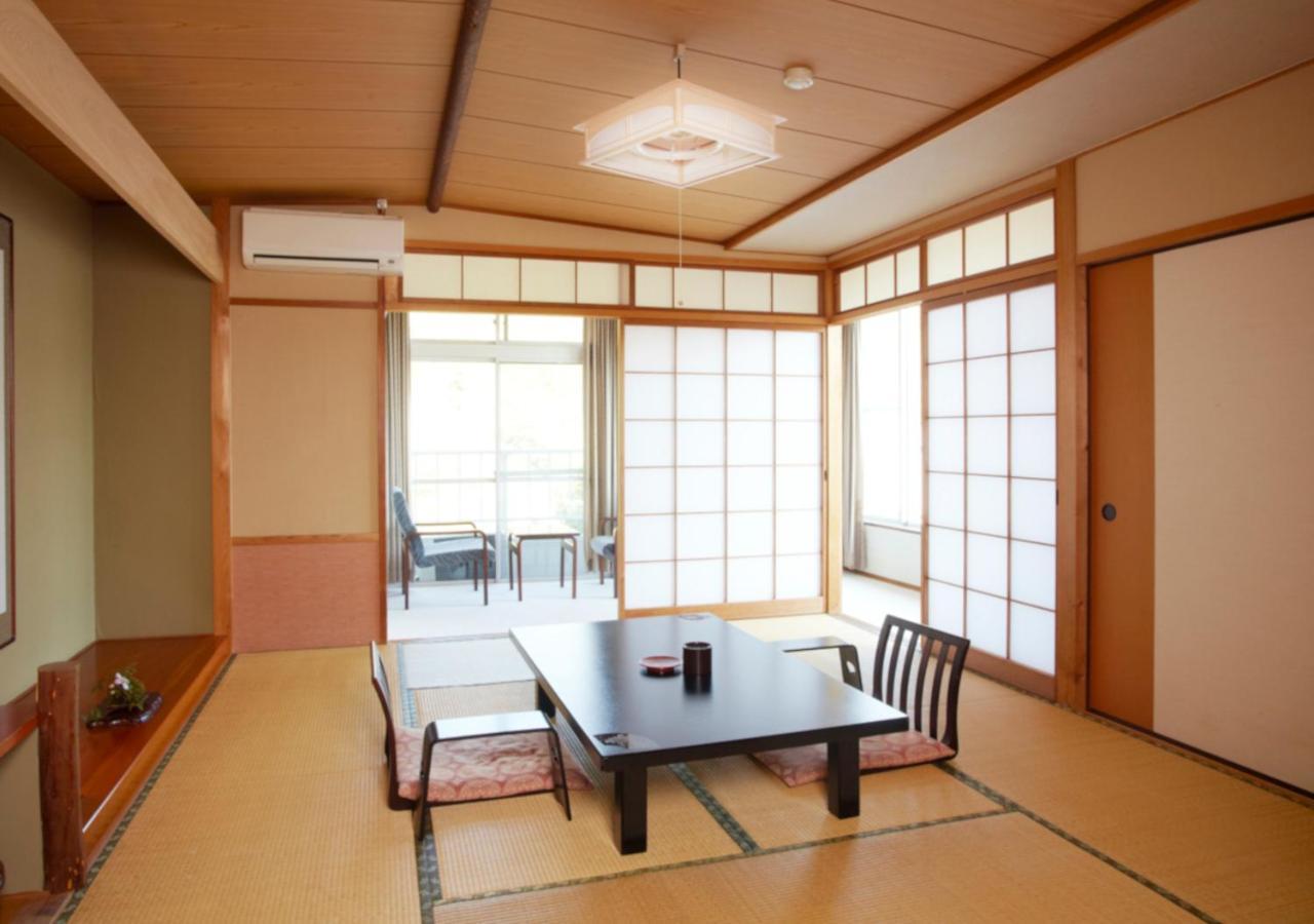 Unzen Iwaki Ryokan Hotel ภายนอก รูปภาพ